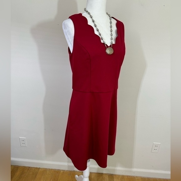 Maurice’s sz lg dress red   Classy look. Pockets on side seams.cute style - Picture 1 of 9